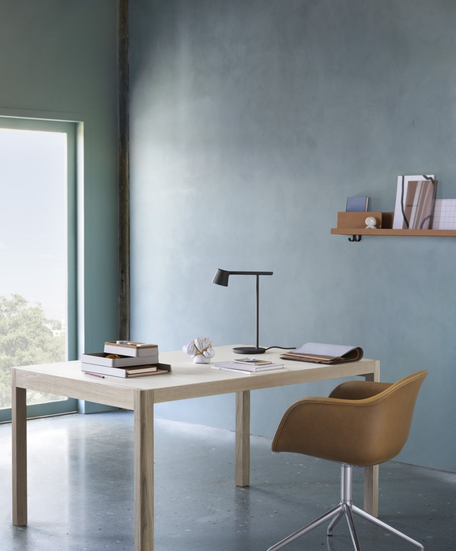 Arrange Desktop Serie Konfiguration 1  Muuto