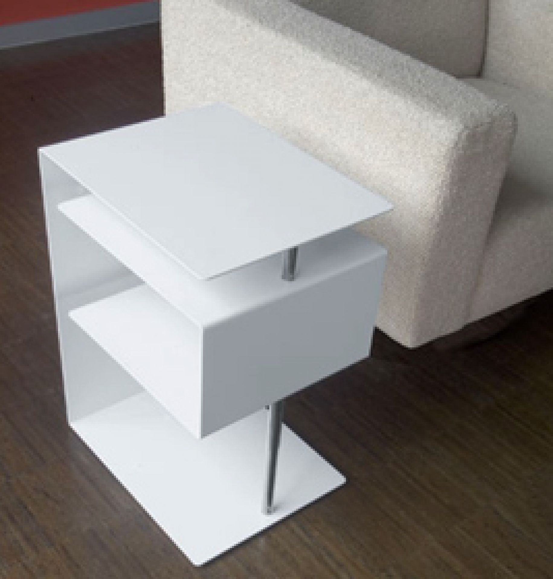 X-Centric Beistelltisch silber Radius