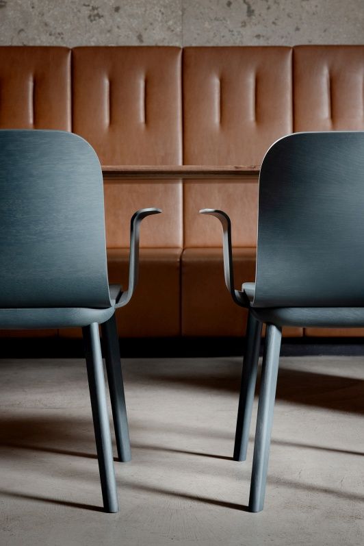 Aeon Comfort Chair Armlehnstuhl Zeitraum Aeon Comfort Chair Armlehnstuhl Zeitraum