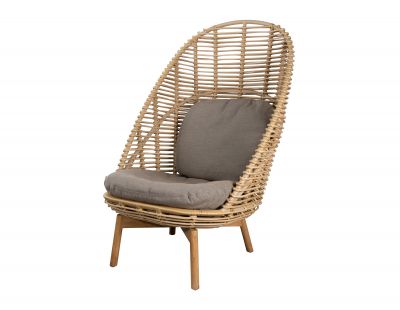 Hive Highbacksessel mit Beinen aus Teak Cane-Line