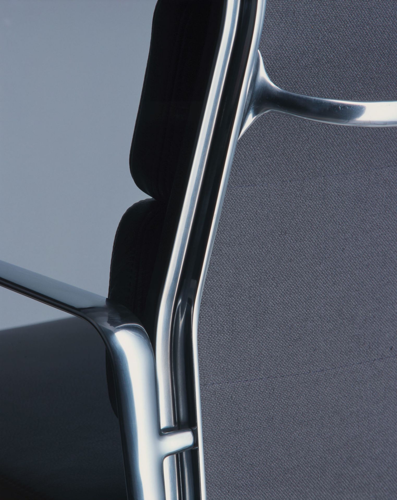 Soft Pad Chair EA219 / EA 219 Sessel Leder Premium Schwarz Vitra