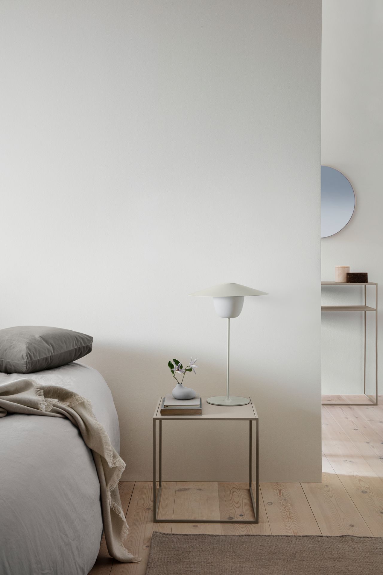 Ani Mobile LED Tischleuchte Akkuleuchte Large Blomus EINZELSTÜCK