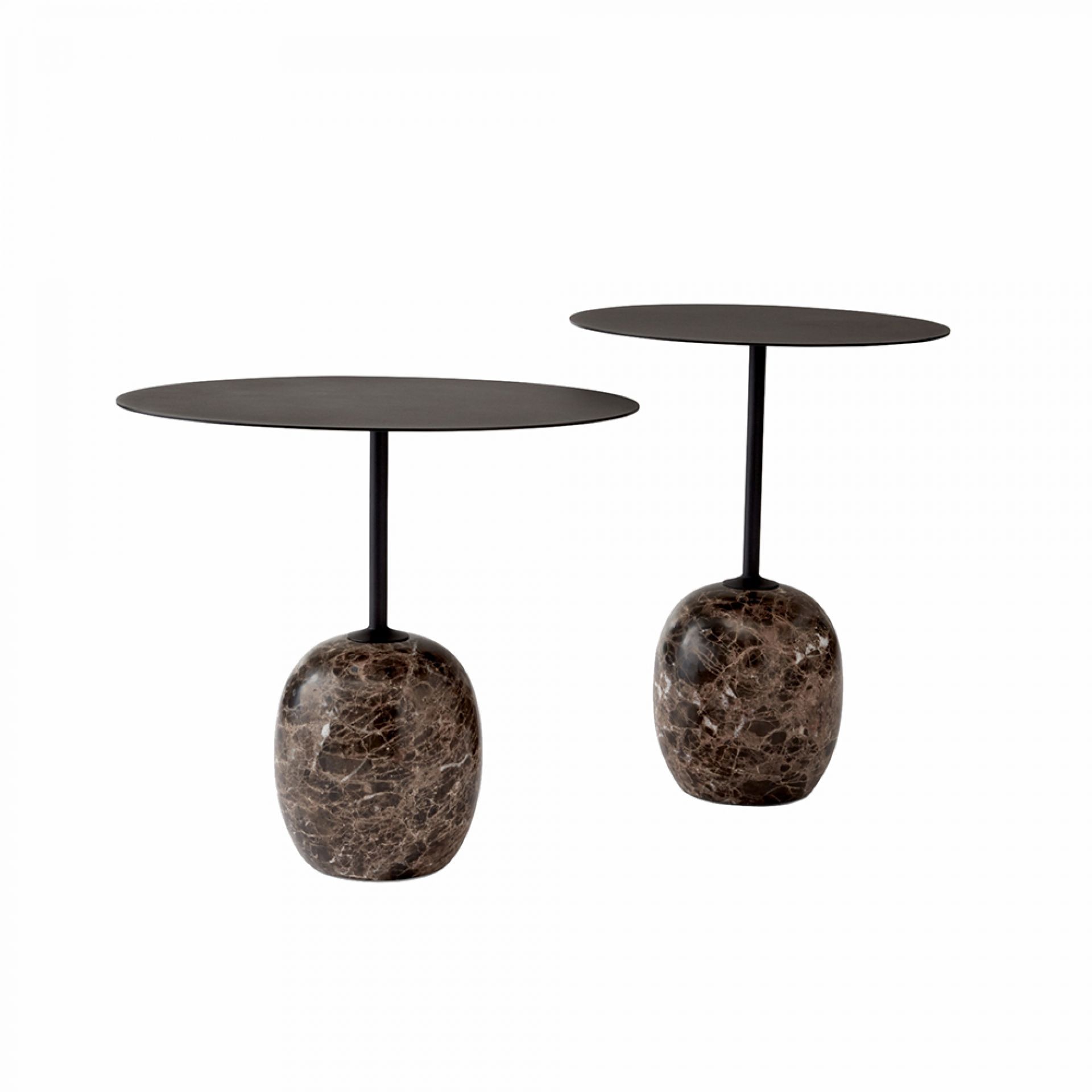 Lato Beistelltisch Warmschwarz H 50 cm rund mit Metallplatte AndTradition Lato Beistelltisch Warmschwarz H 50 cm rund mit Metallplatte AndTradition