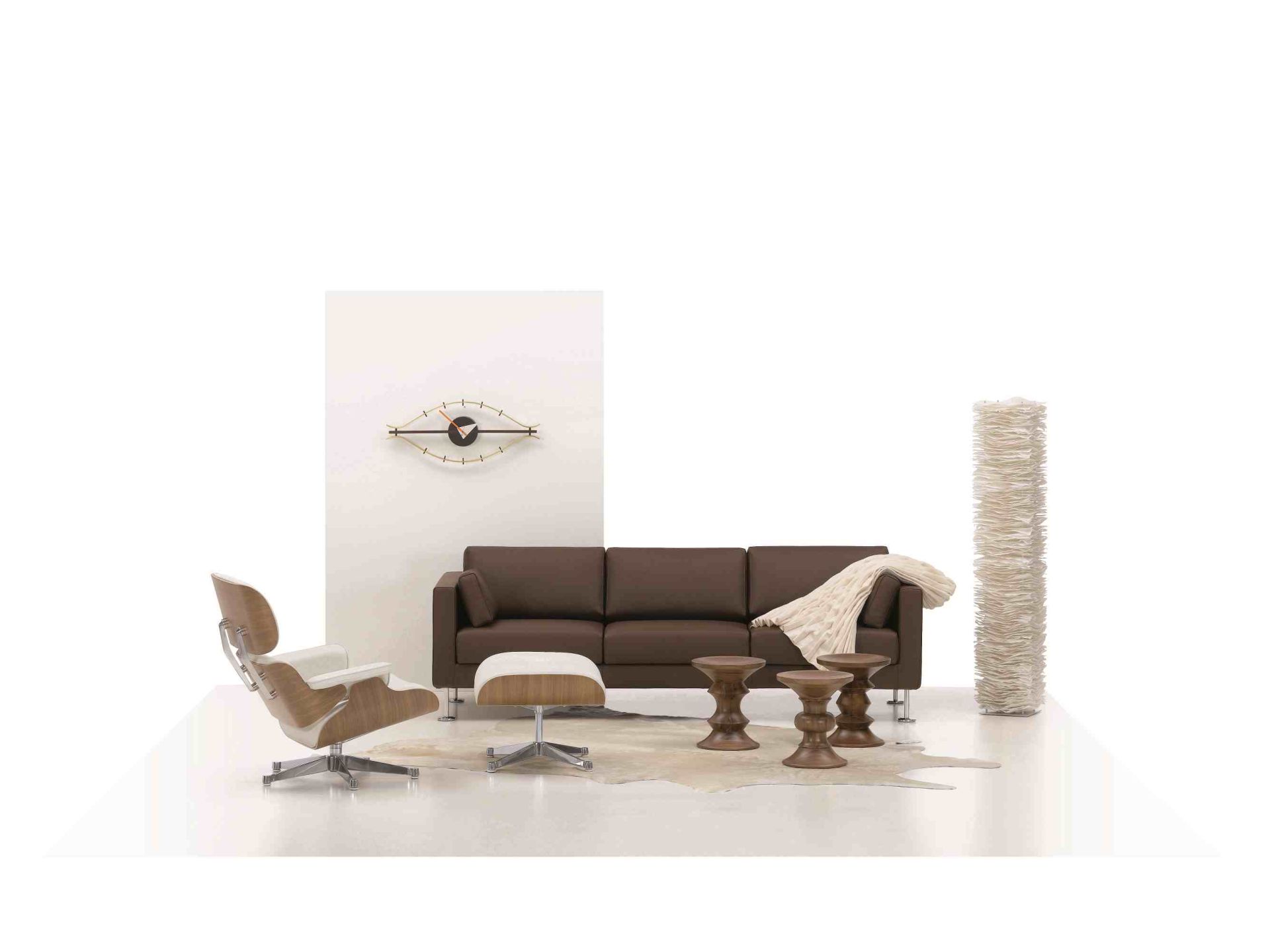 Eames Lounge Chair & Ottoman Nussbaum weiß Sessel Vitra