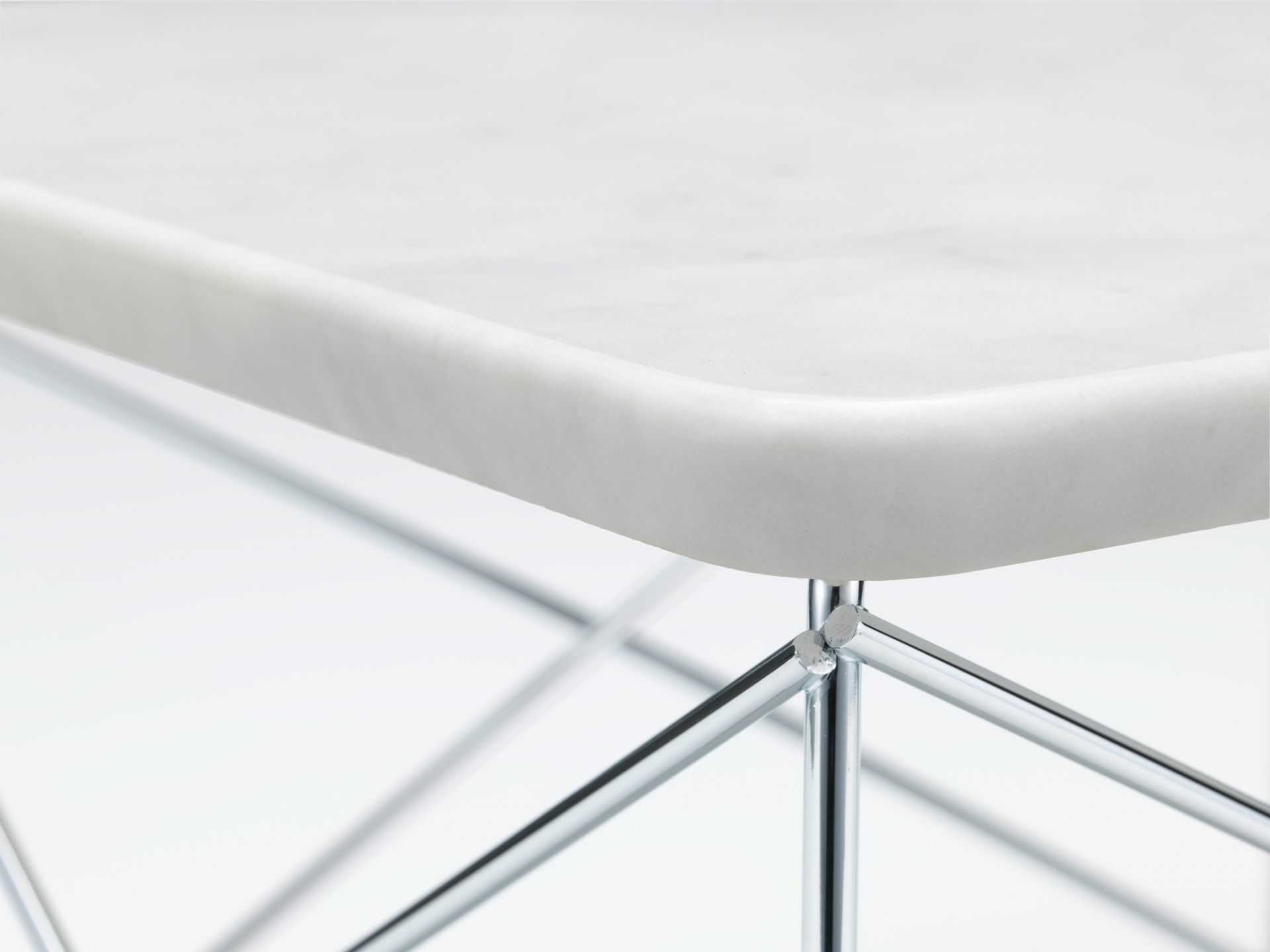 Occasional LTR Beistelltisch Marmor Vitra Chrom