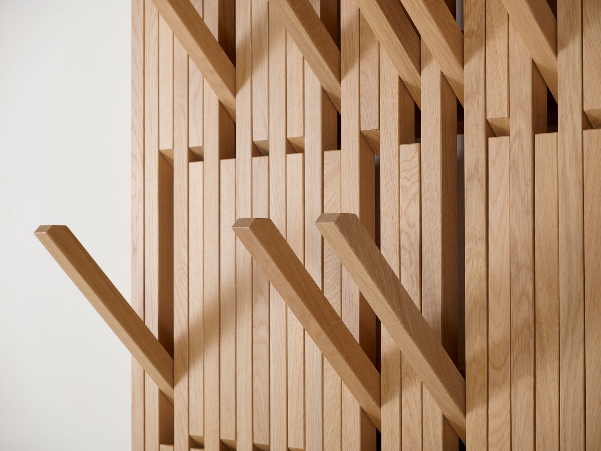 Piano Wandgarderobe groß Eiche Natur geölt PER/USE
