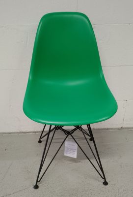 Eames Plastic Side Chair DSR Stuhl Vitra AUSSTELLUNGSSTÜCK / GEBRAUCHTMÖBEL