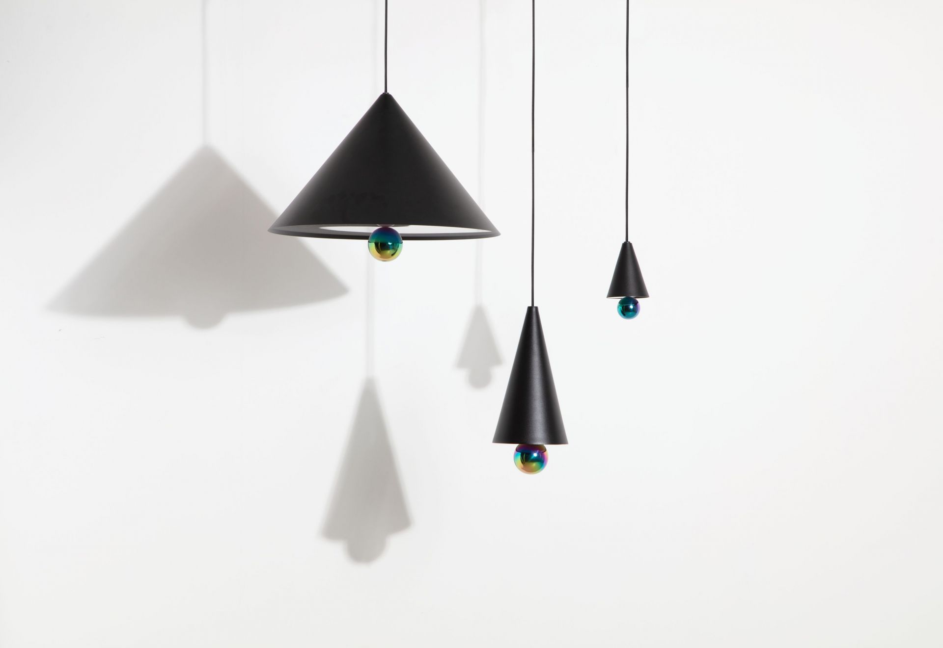 Cherry Pendant light Pendelleuchte L Petite Friture