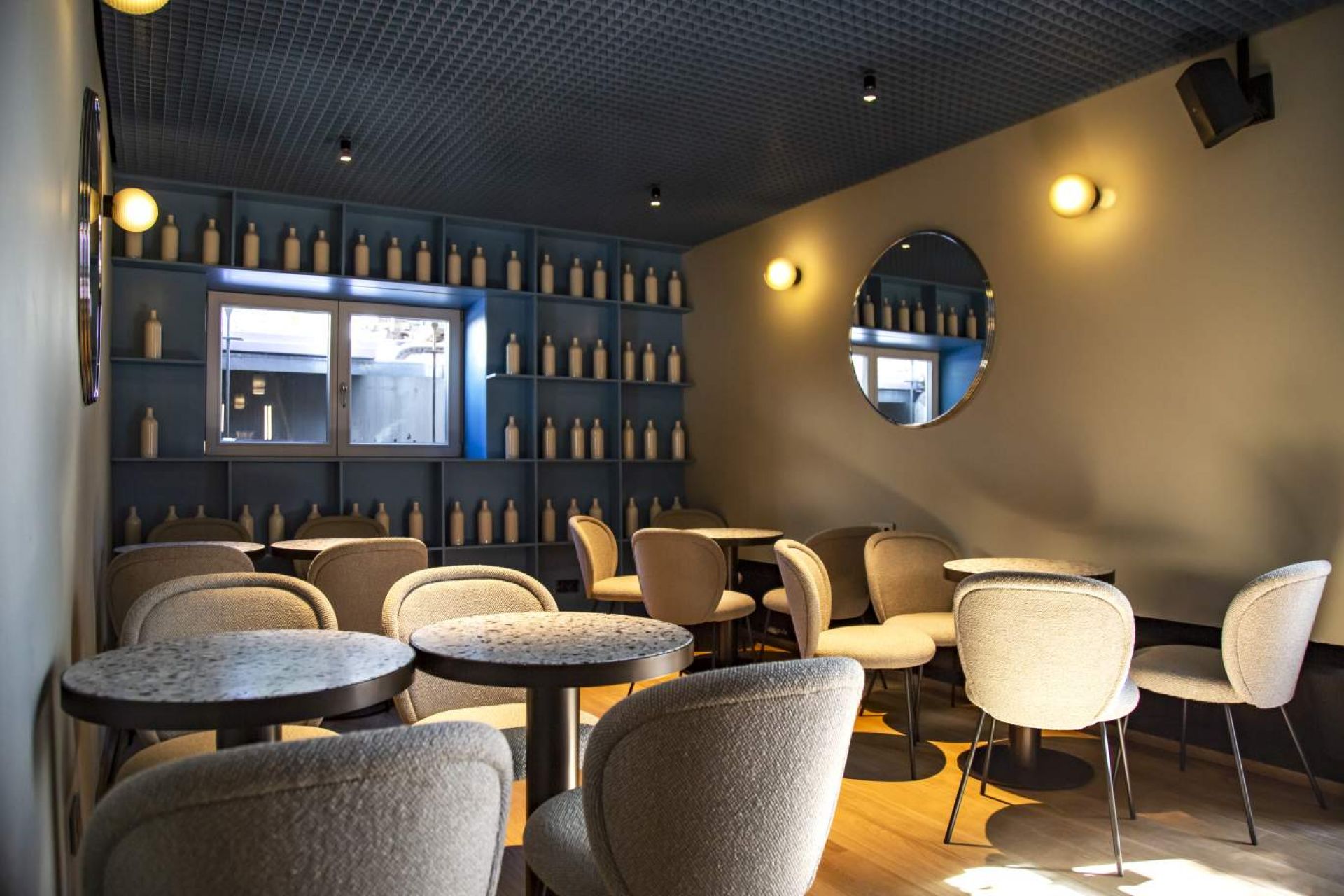Stellar wall one Wandleuchte Aubergine/Schwarz Pulpo