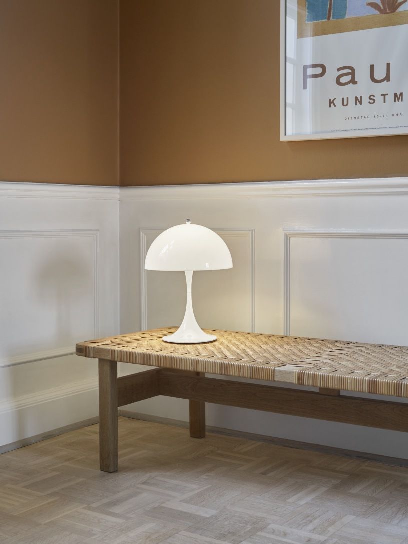 Panthella 250 Portable Akku LED-Tischleuchte Indoor/Outdoor Opal Louis Poulsen 