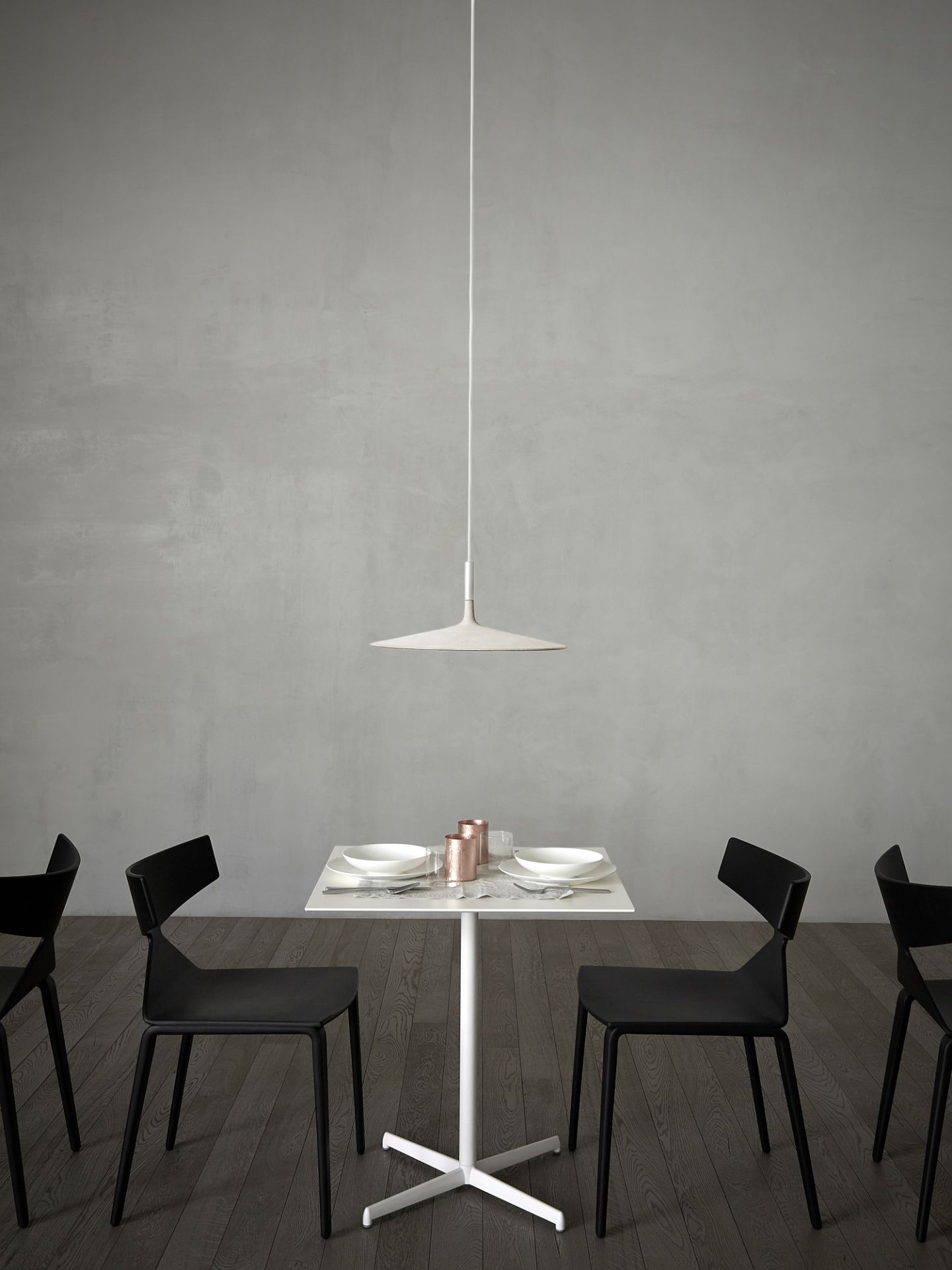 Aplomb Large LED Pendelleuchte Foscarini Weiß
