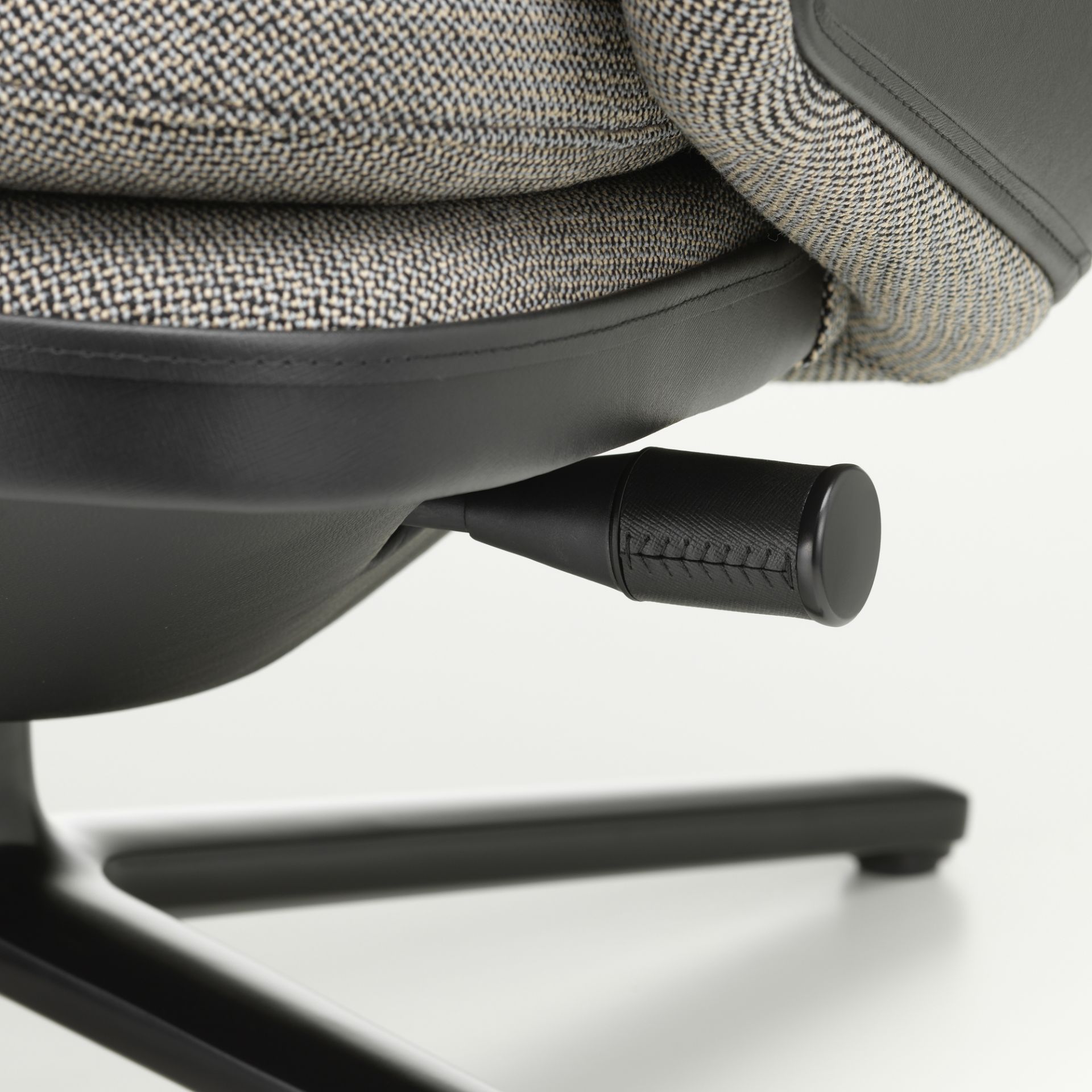 Grand Relax Sessel & Ottoman Vitra