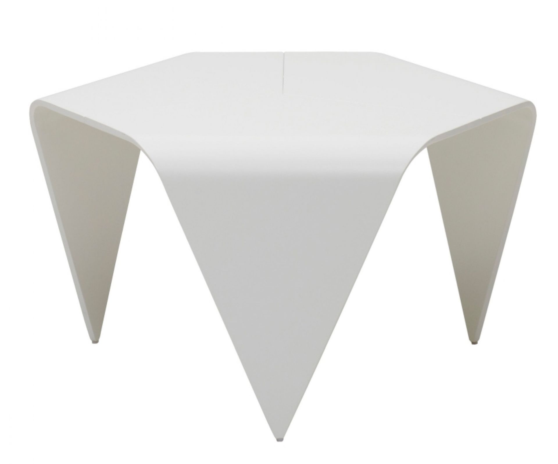 Trienna Couchtisch Artek