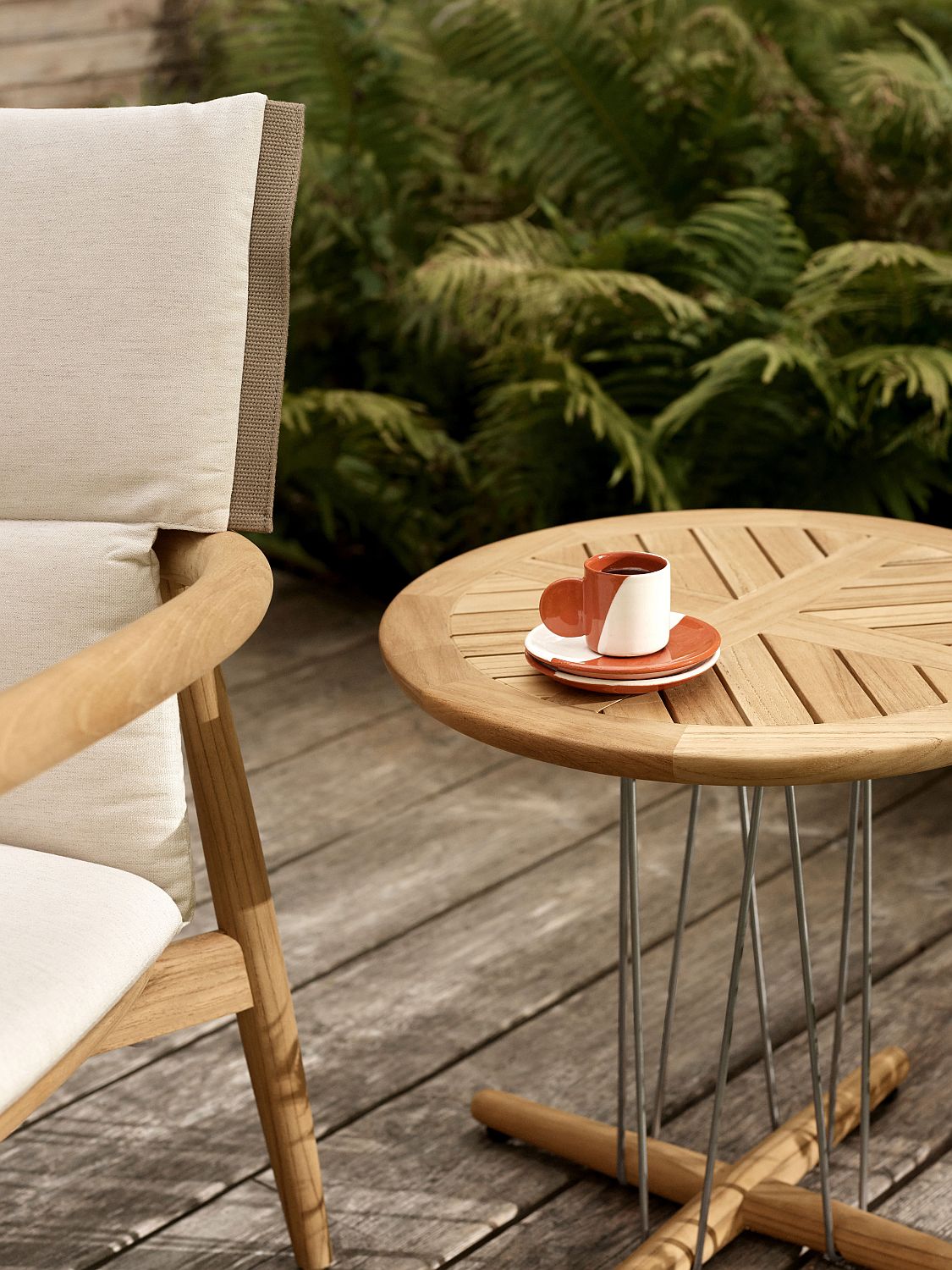 Embrace Outdoor Lounge Table Tisch Ø48 Carl Hansen & Søn