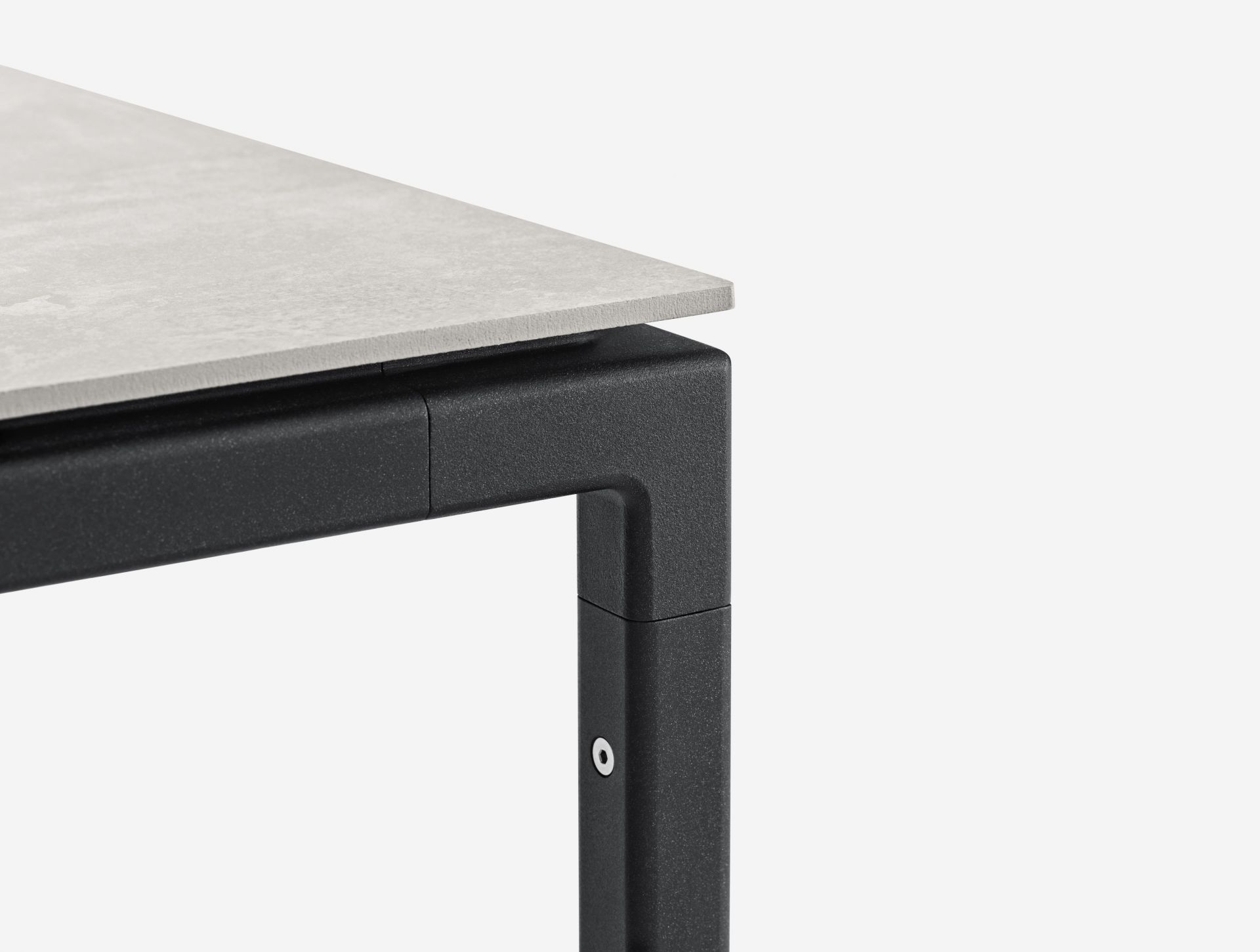 Tisch Medium Vipp