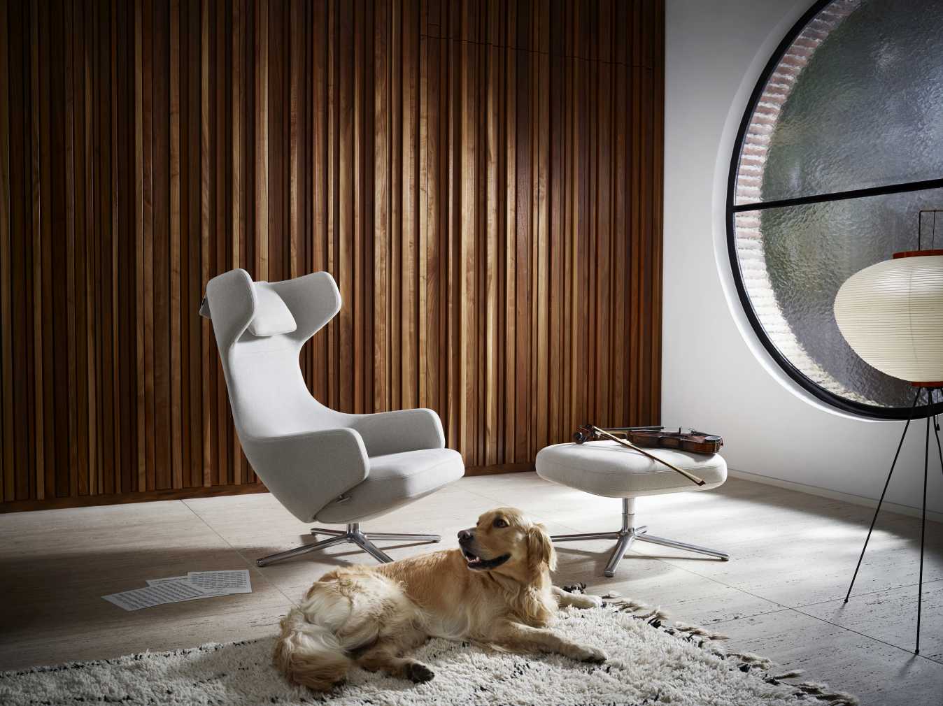 Grand Repos Sessel  + Ottoman Vitra Poliert Nubia Elfenbein / Perle