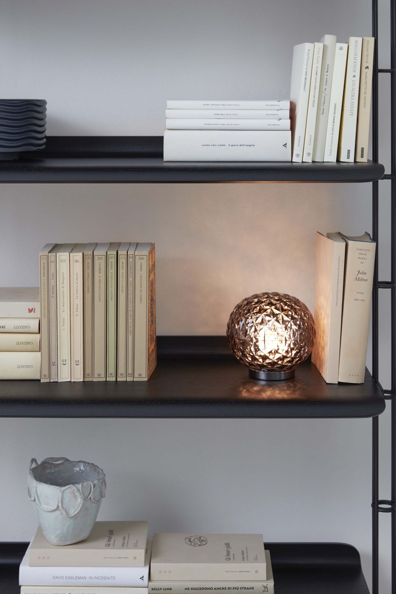 Adam Wood Regal 5 Ablagen / 2 Regalsteher Esche schwarz Kartell EINZELSTÜCK