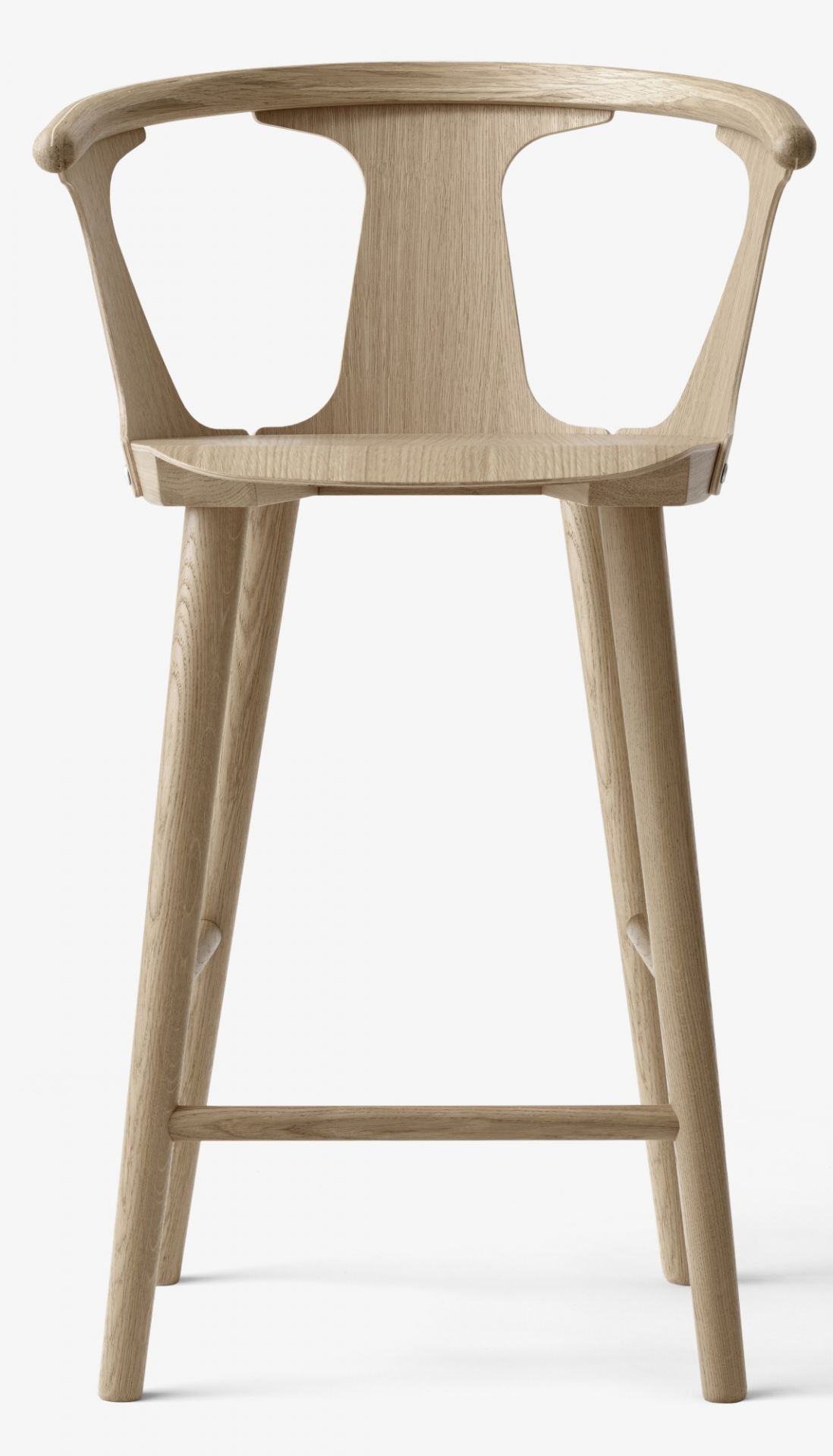 In Between Barstool Barhocker SK7 Eiche geölt AndTradition MÄNGELEXEMPLAR