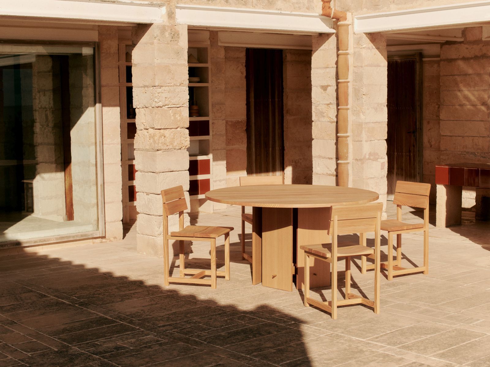 Visit Esszimmerstuhl Ferm Living