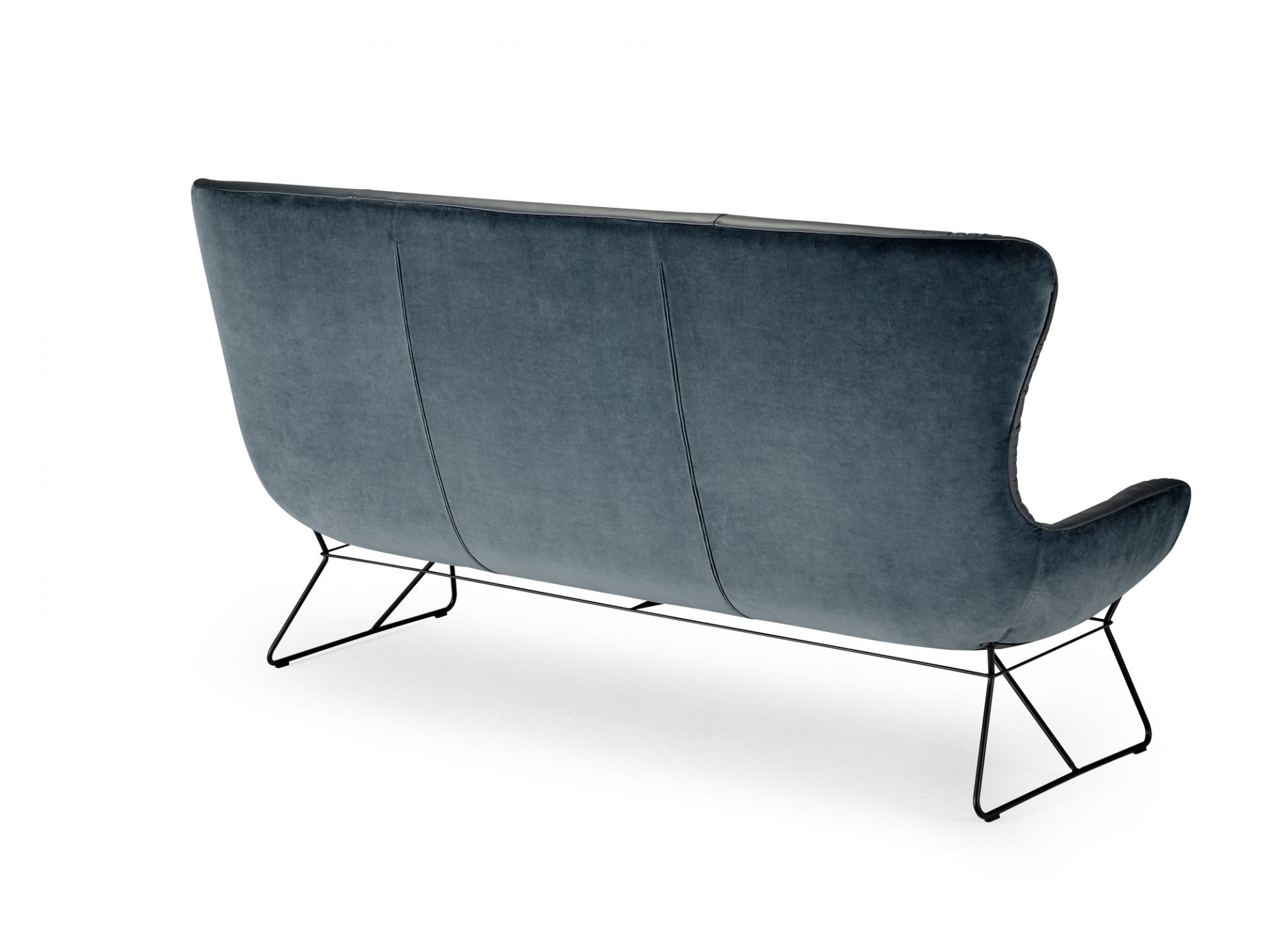 Leya Wingback Couch Freifrau Manufaktur