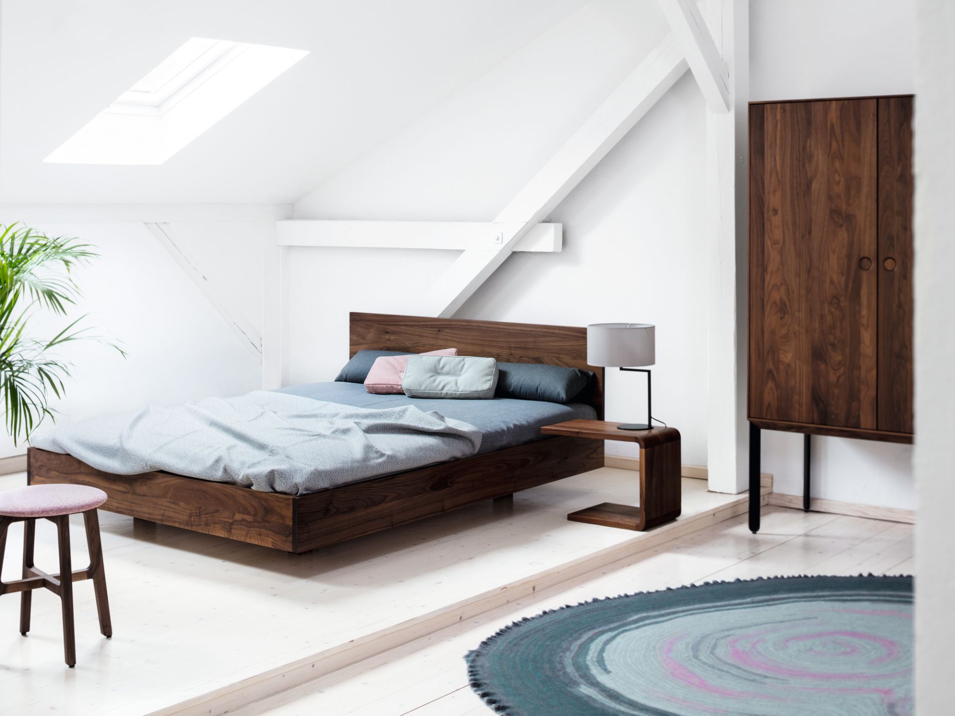 Simple HI 79 - 180 Holzbett Zeitraum