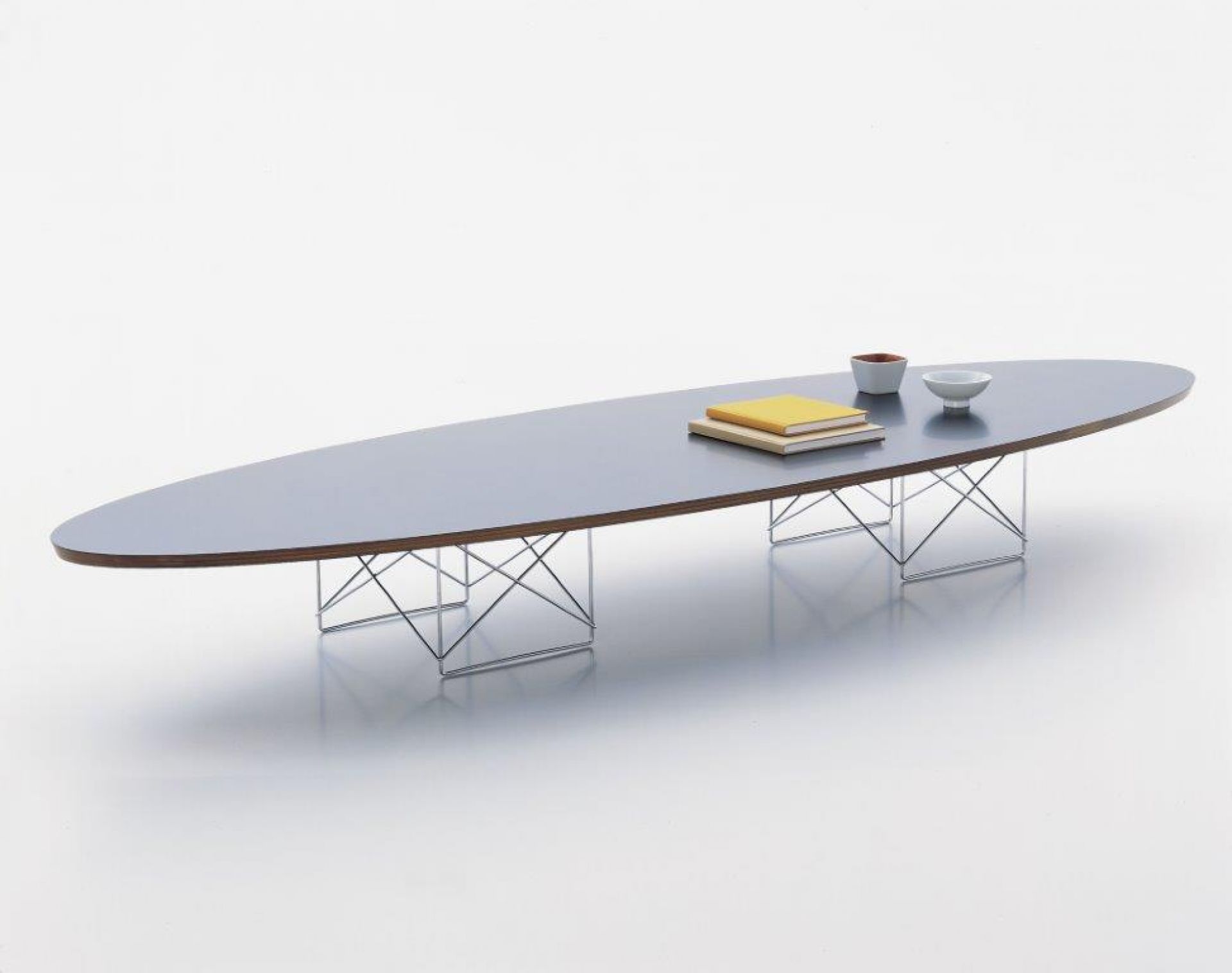Elliptical Table ETR Eames Tisch Vitra
