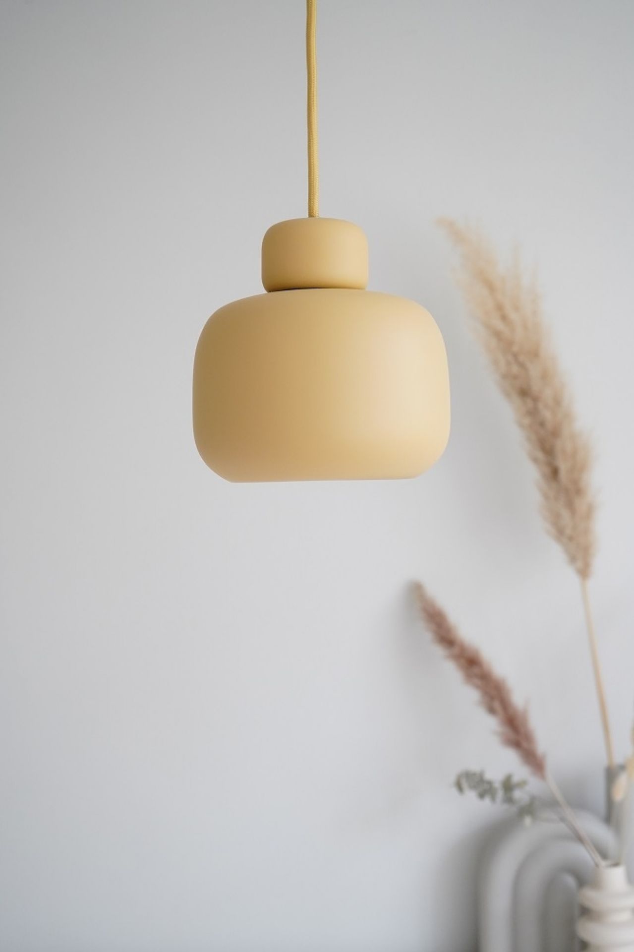 Stone Pendant Pendelleuchte klein Mustard Woud Stone Pendant Pendelleuchte klein Mustard Woud
