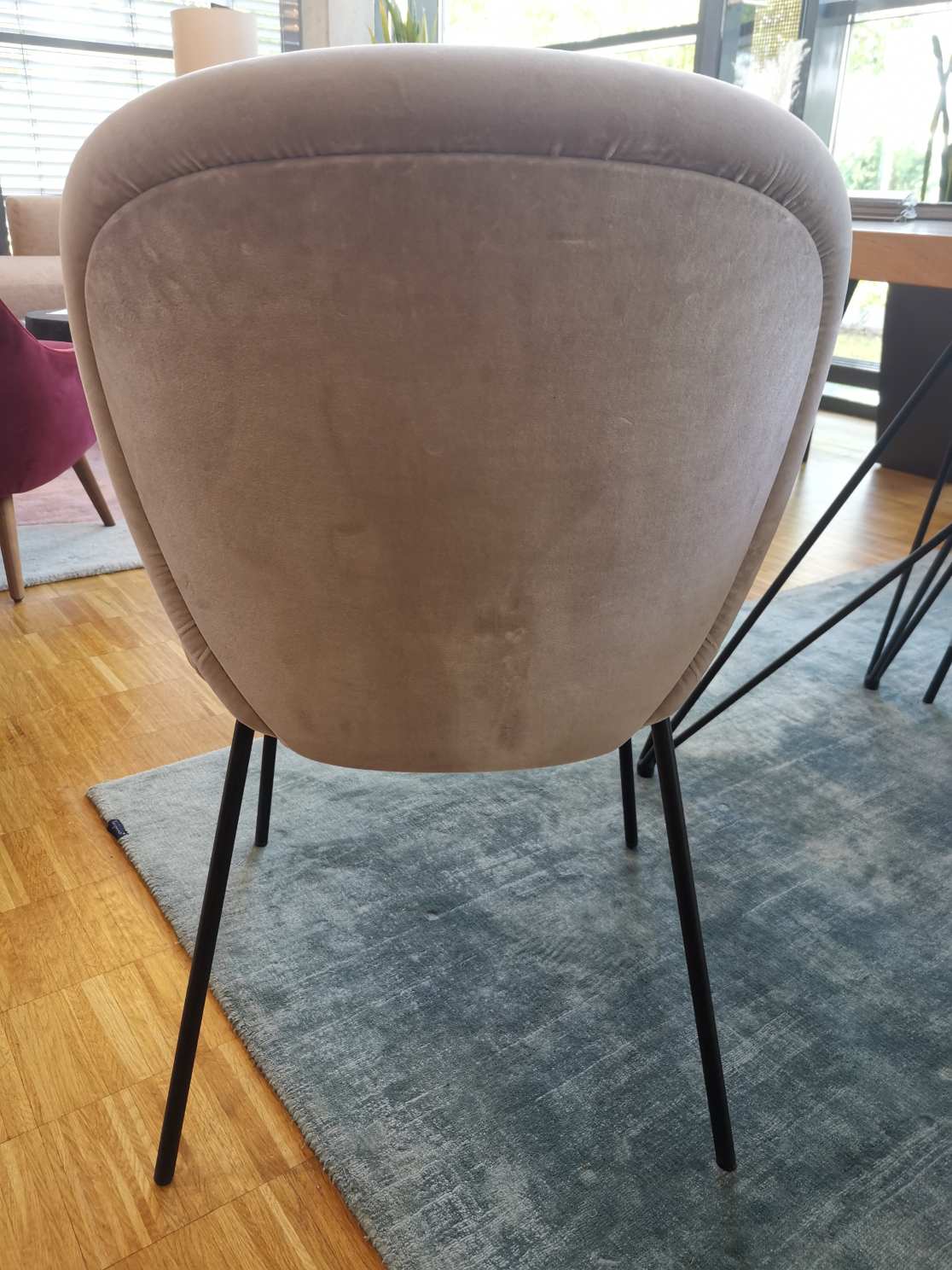 Ona 2020 Side Chair Stuhl HARALD 233 Freifrau Manufaktur AUSSTELLUNGSSTÜCK