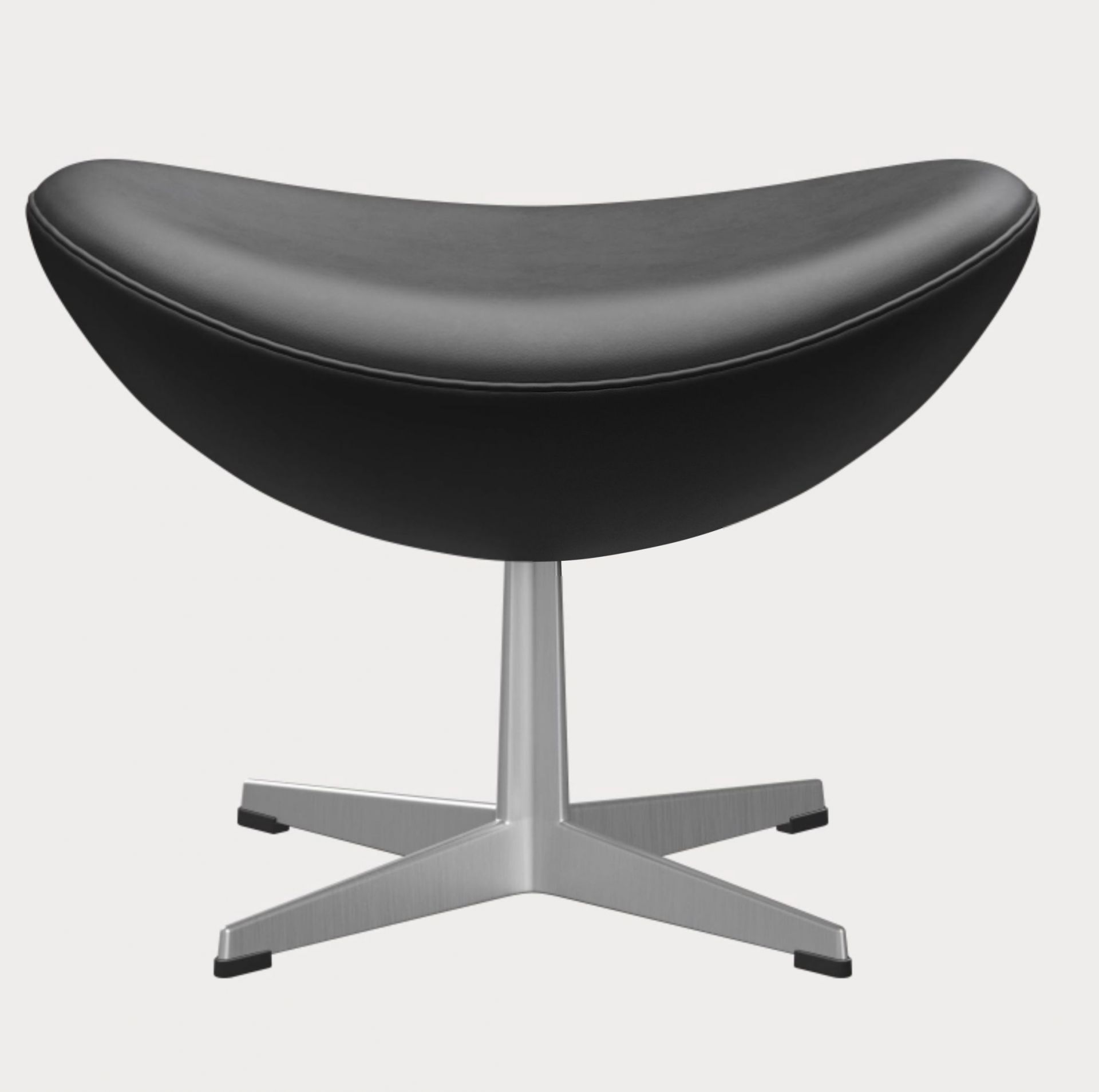 Egg Chair mit Hocker Aktionsmodell Essential Leder Schwarz Fritz Hansen