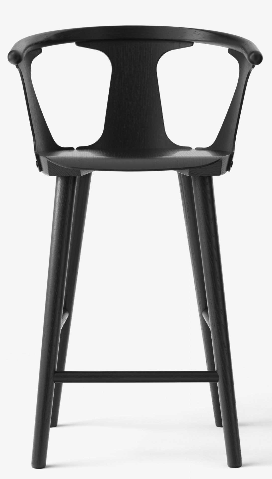 In Between Barstool Barhocker SK7 EICHE GERÄUCHERT AndTradition EINZELSTÜCK