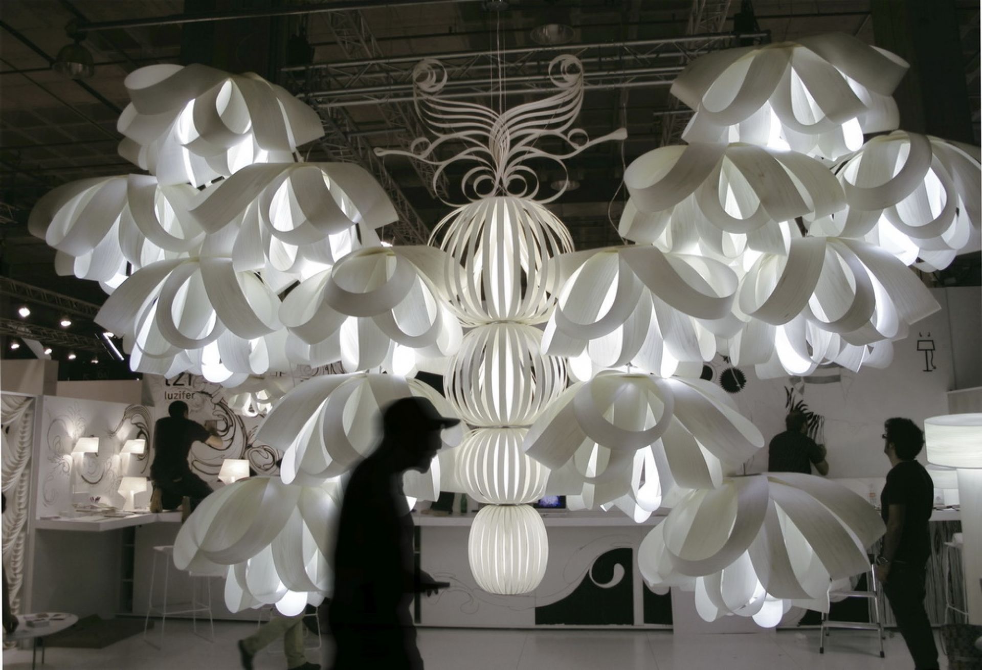 Agatha L Pendelleuchte LZF Lamps