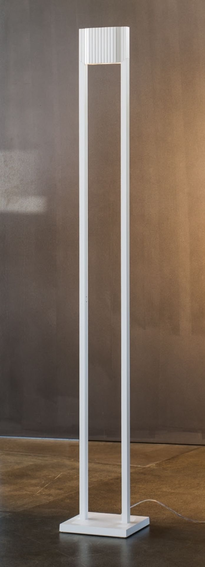Unic LED Stehleuchte Steve Lechot Luminaires