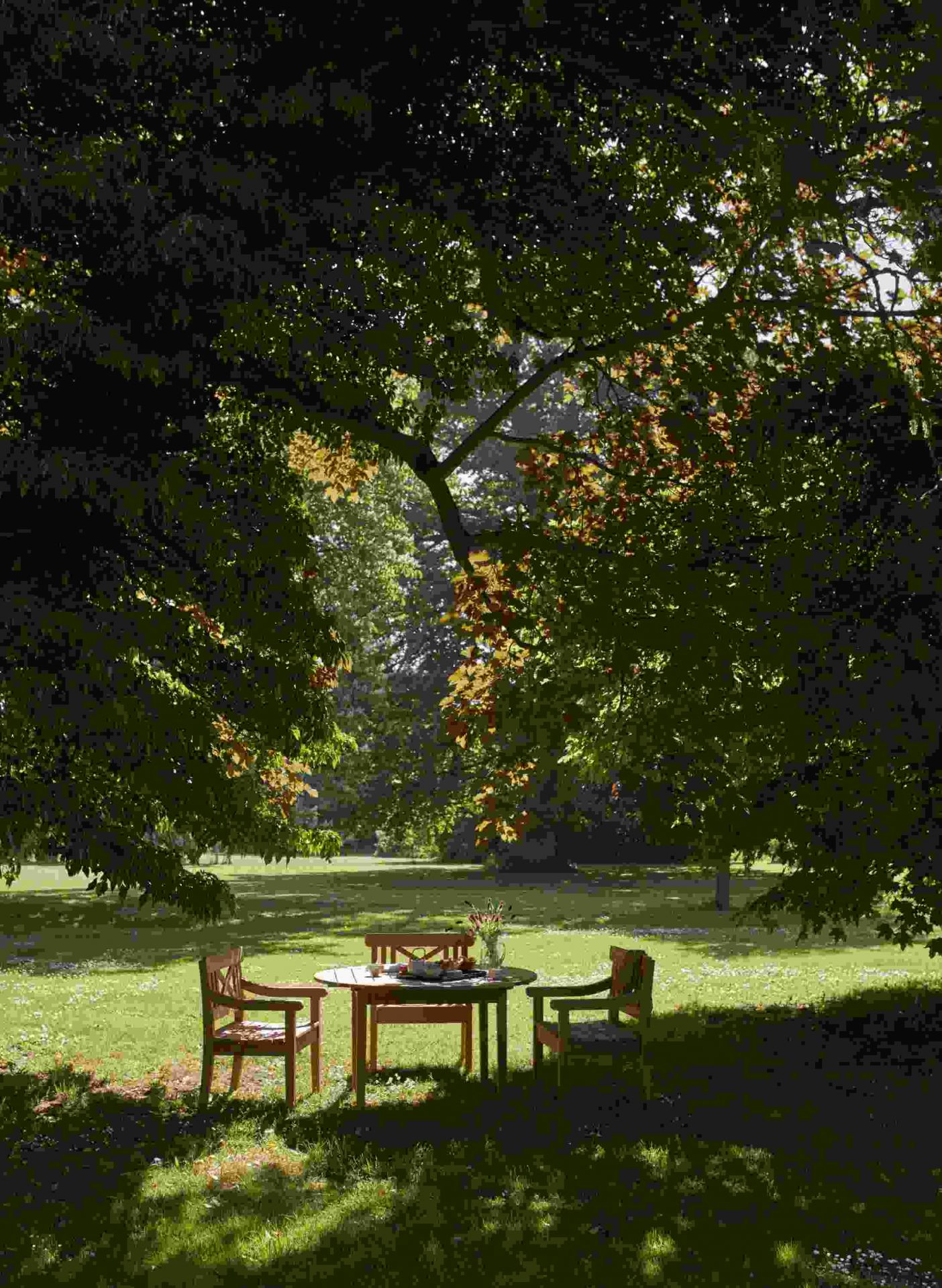 Drachmann Table Tisch Ø 126 cm Outdoor Skagerak by Fritz Hansen