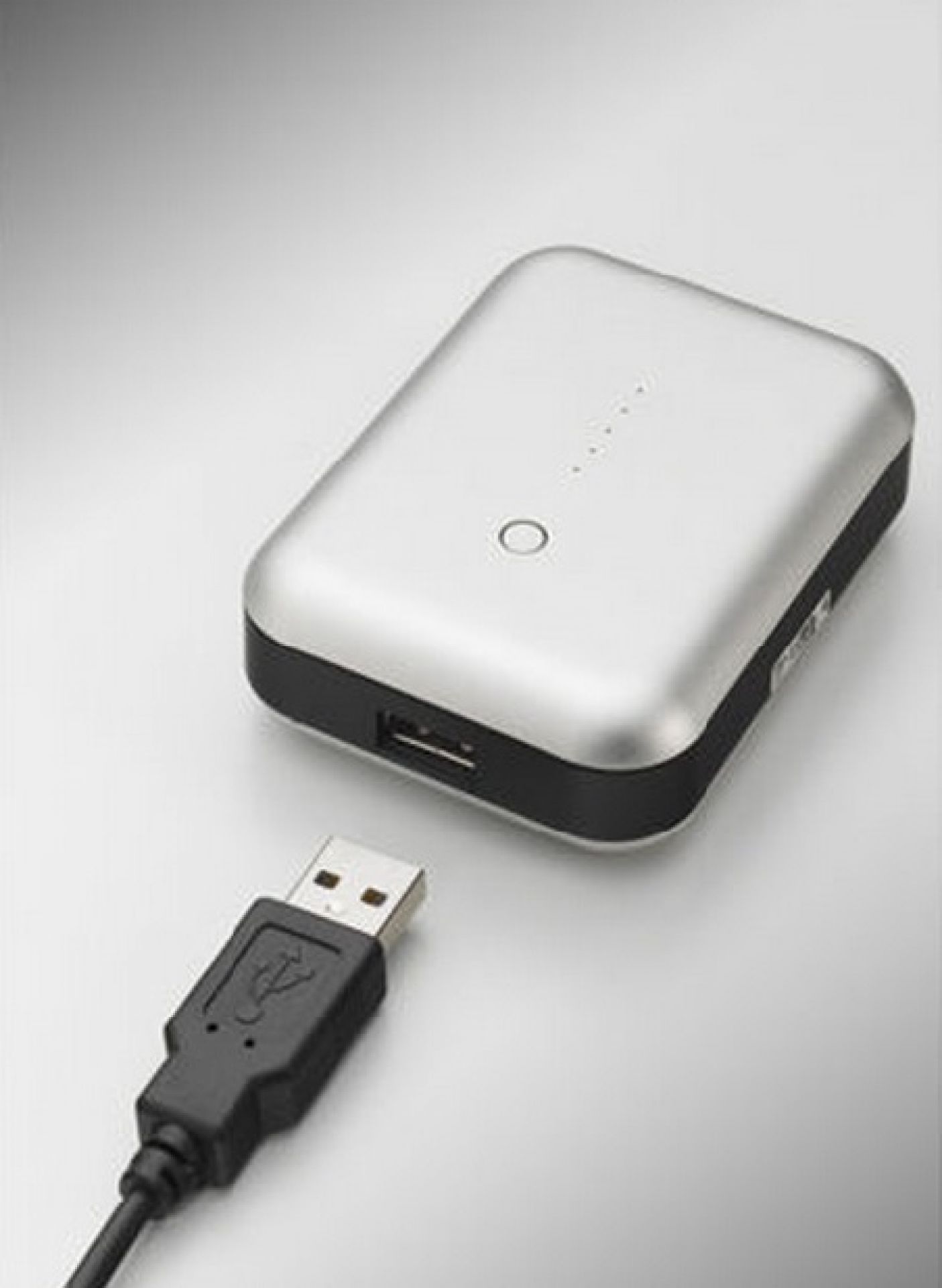 ZETT USB Wandleuchte / Tischleuchte Baltensweiler
