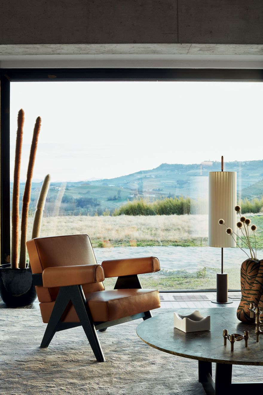 053 Capitol Complex Armchair Sessel Cassina