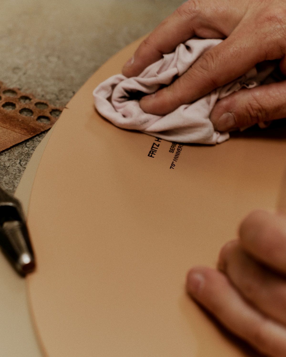 Siebener / Serie 3107 Tailored Stuhl Fritz Hansen