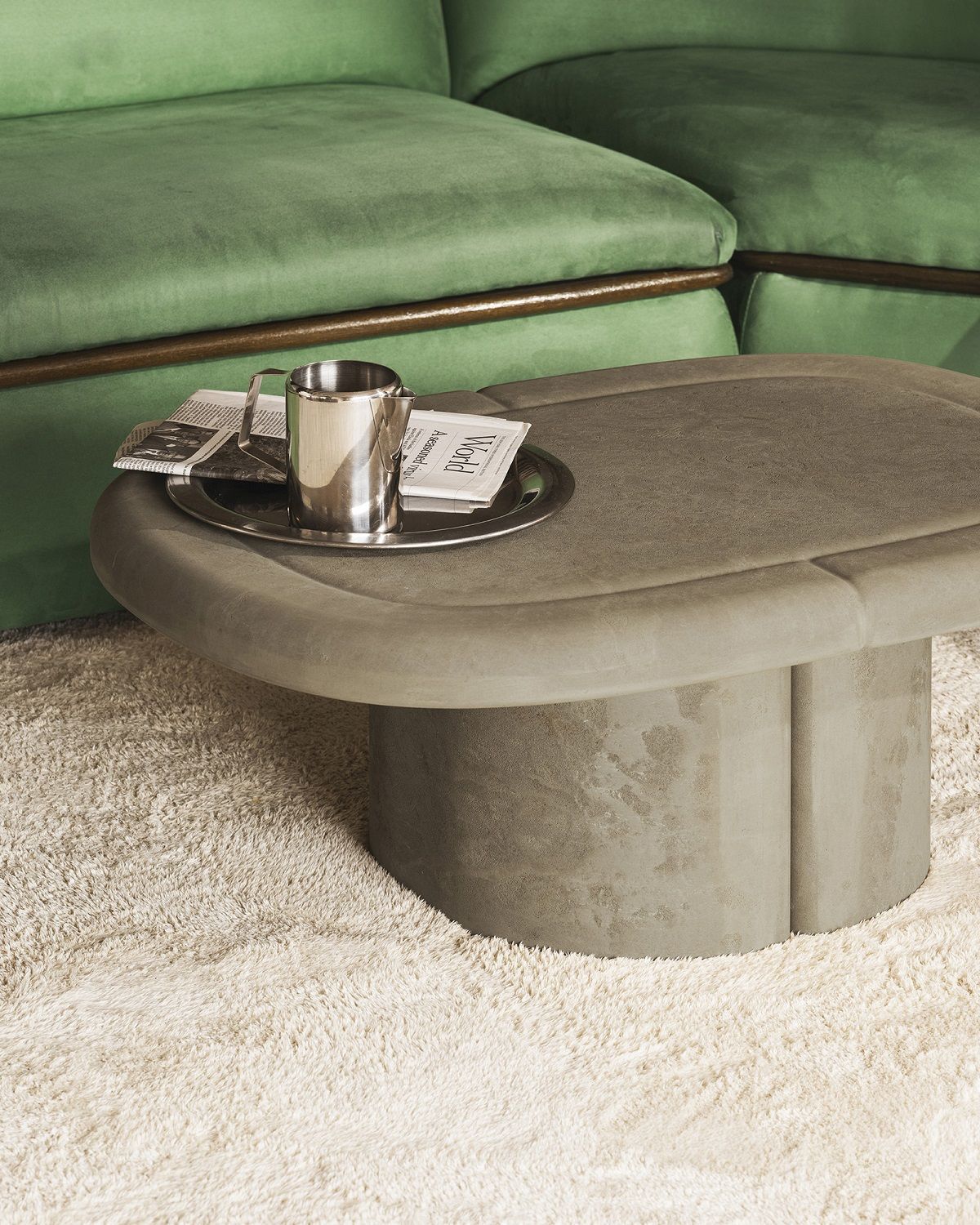Alder Lounge Table Oval  Indoor / Outdoor Couchtisch Mater 