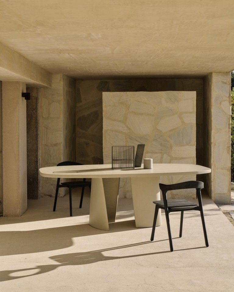 Canyon Outdoor Esstisch Beton Ethnicraft