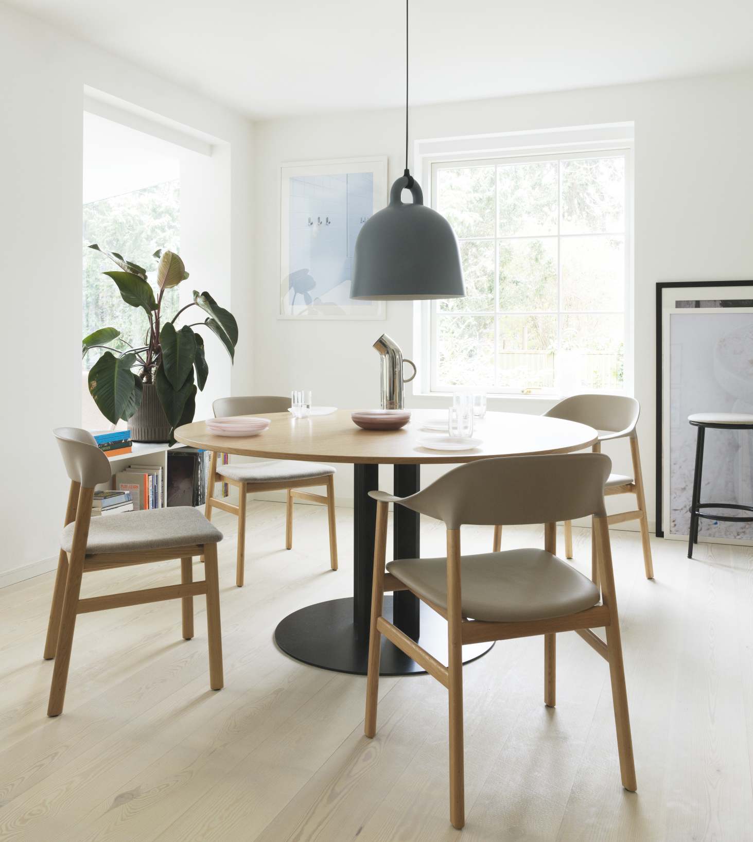 Bell Lamp Hängeleuchte Normann Copenhagen Sand Ø 35 cm