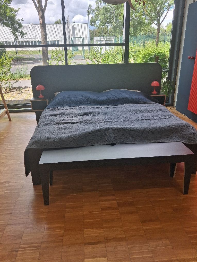 VALENTINA Bett 180X200 cm SCHWARZ Das ganze Leben AUSSTELLUNGSSTÜCK