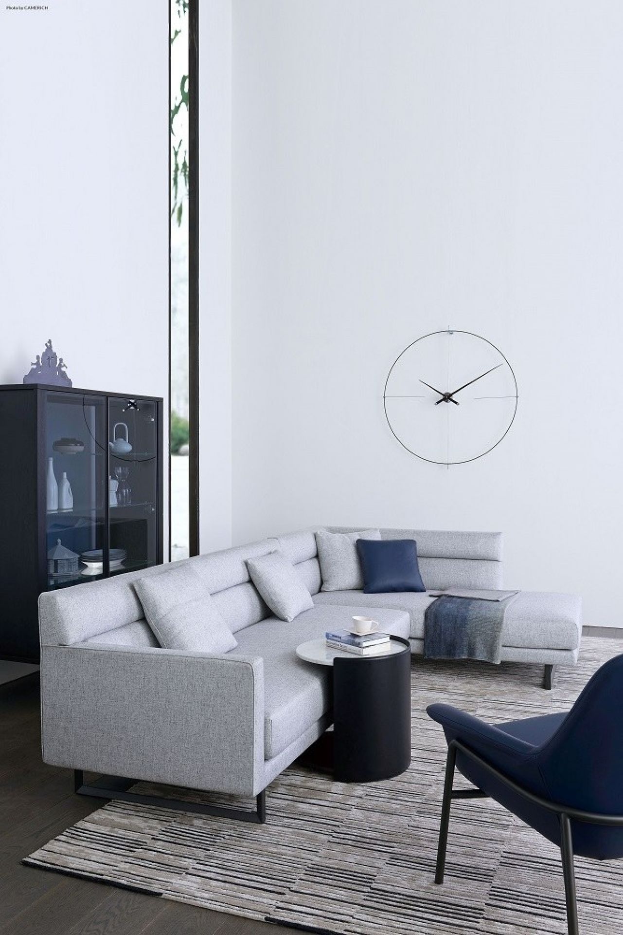 Bilbao N/ L Clock Wanduhr nomon