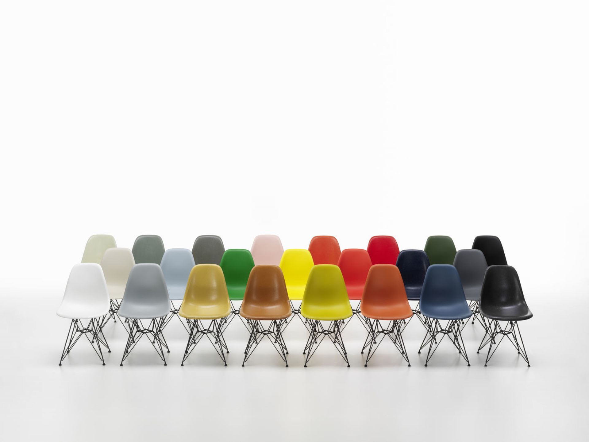 Eames Fiberglass Chair DSR Stuhl Vitra