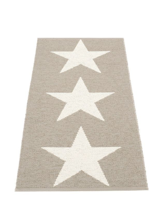 Viggo One Pappelina Teppich in Schlamm mit drei weißen Sternen, Kunststoffteppich für Innen und Außen.