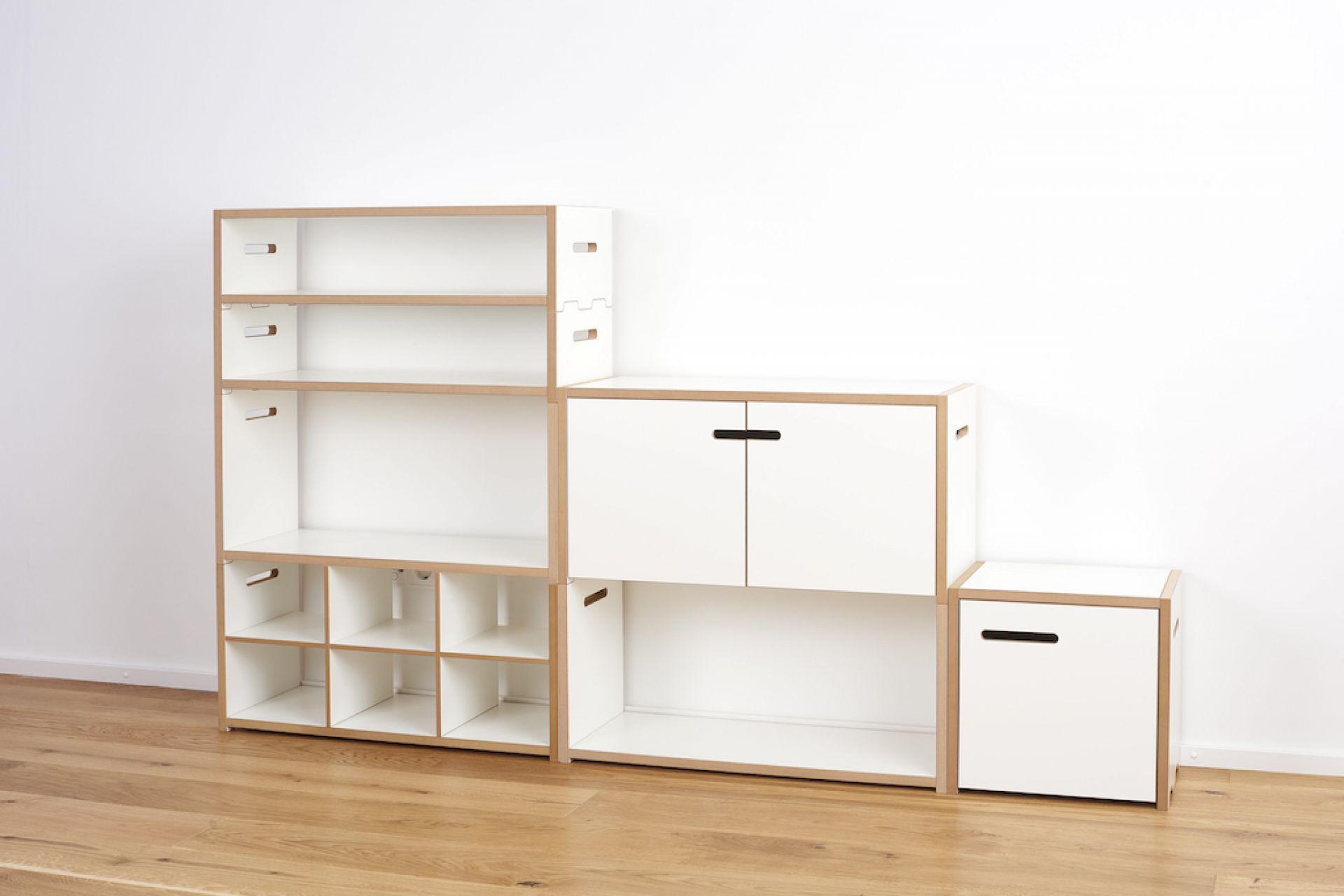 Tojo Halbstark Grundmodul Niedrig Regalserie Tojo Tojo Halbstark Grundmodul Niedrig Regalserie Tojo