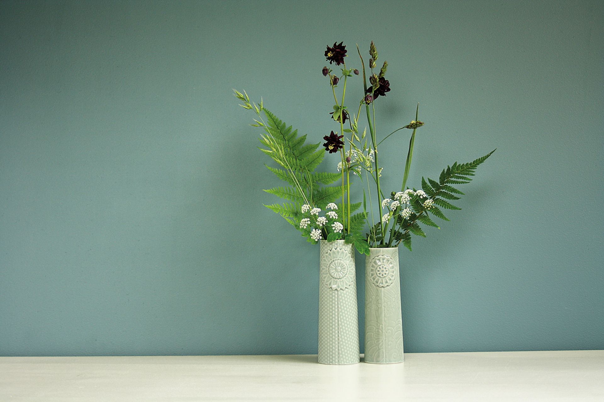 Pipanella Flower celadon Vase klein Dottir EINZELSTÜCK