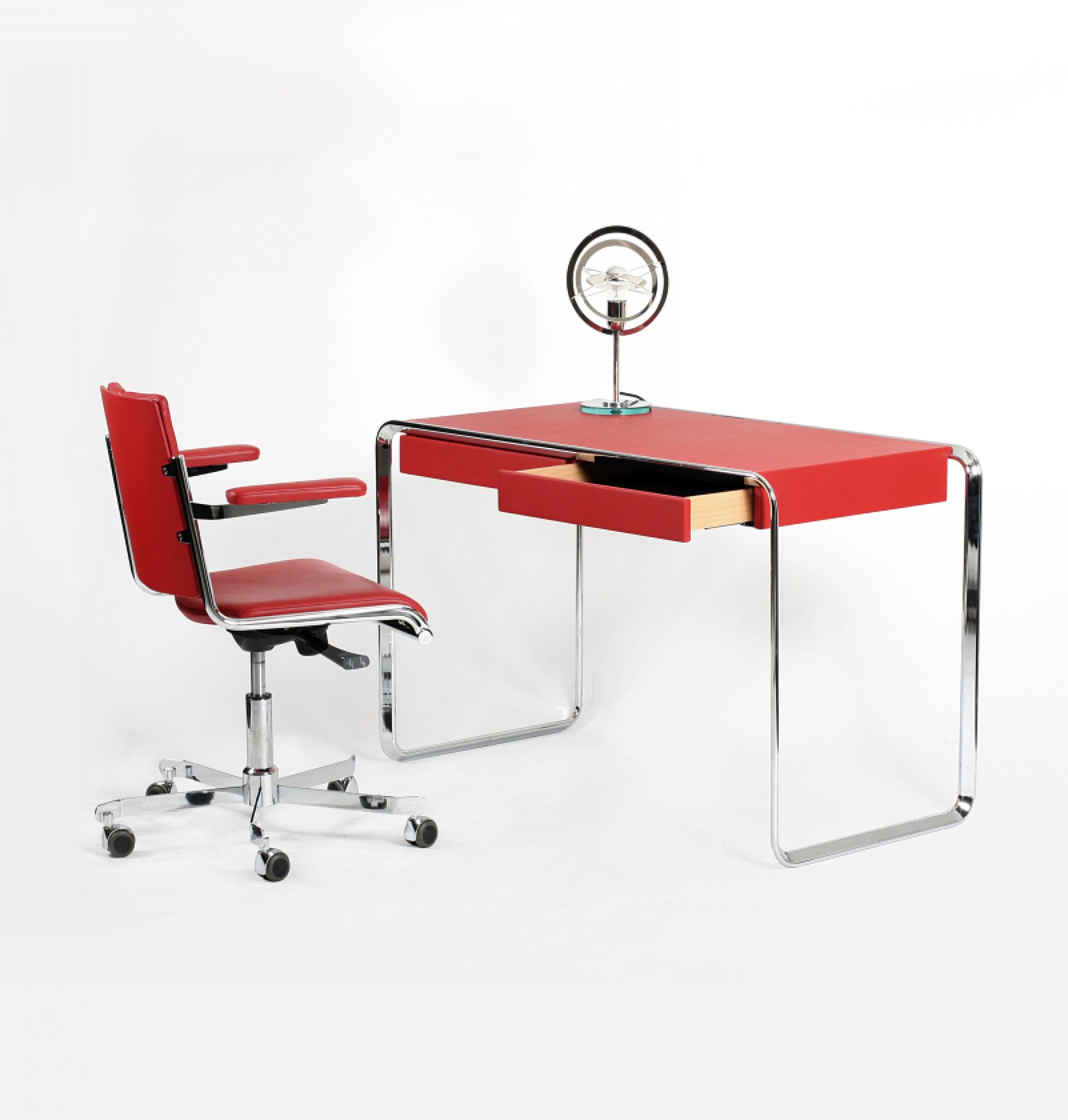 K2D Oblique Schreibtisch Tecta