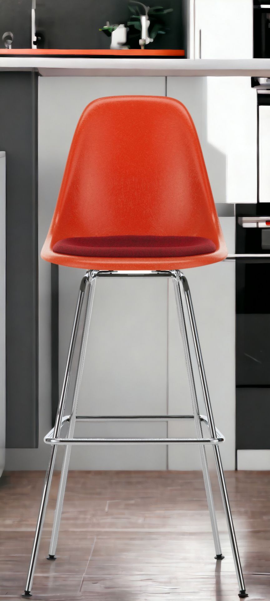 Eames Fiberglass Bar Stool High Barhocker mit Sitzpolster Vitra