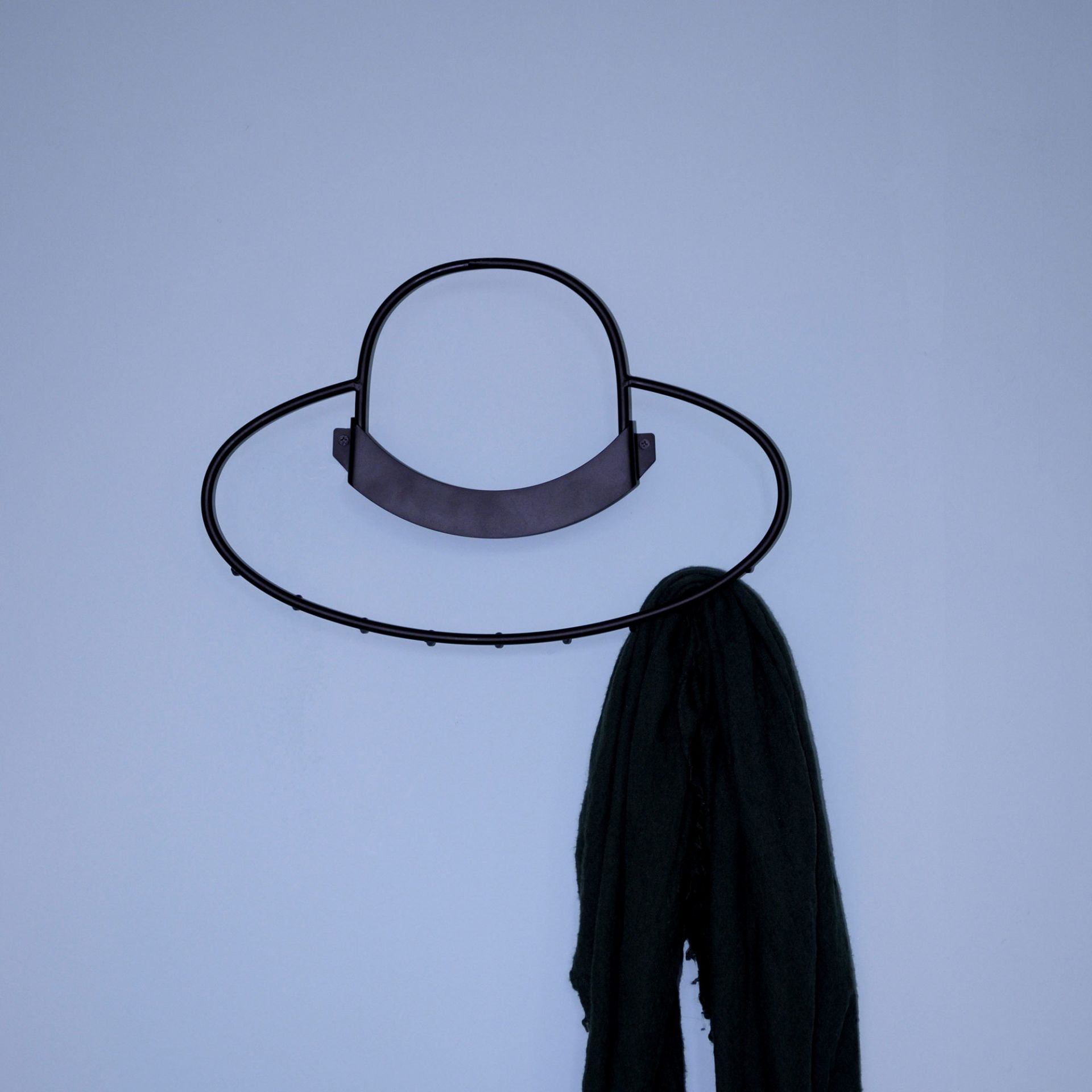 Hat Wandgarderobe mit 9 Haken Mox