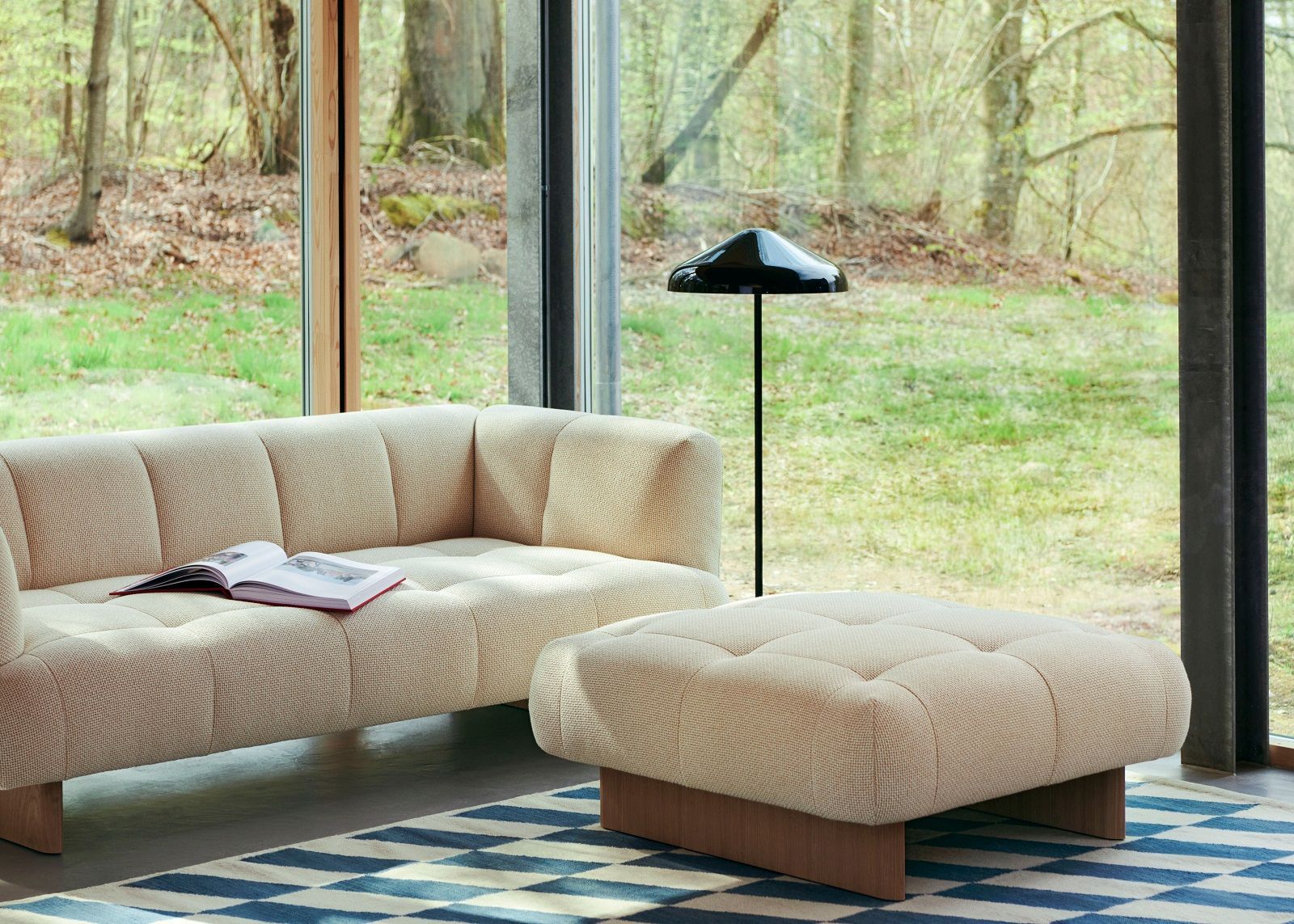 Quilton Lift Ottoman Hocker Hay