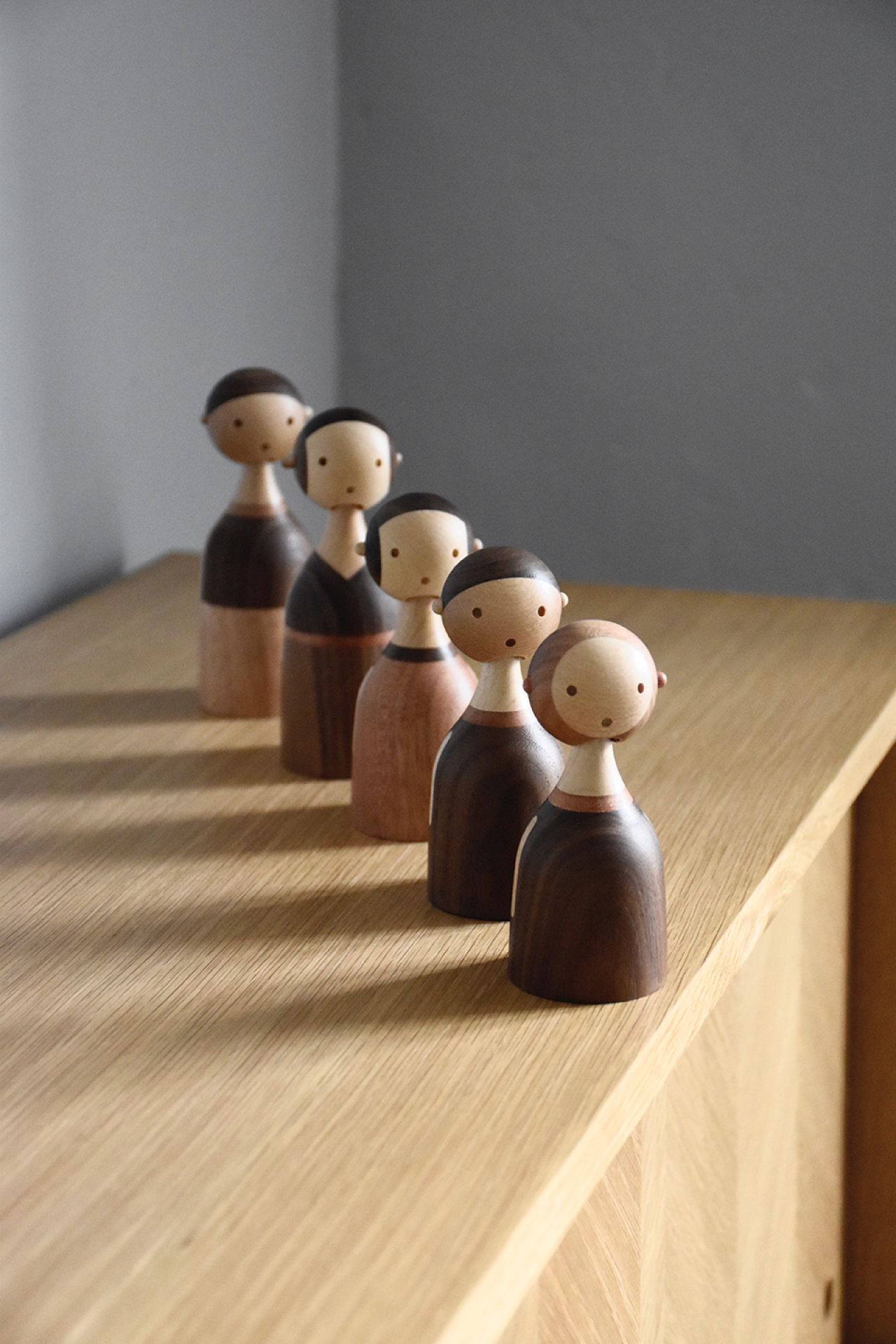 Kin Holzfigur Baby Architectmade EINZELSTÜCK